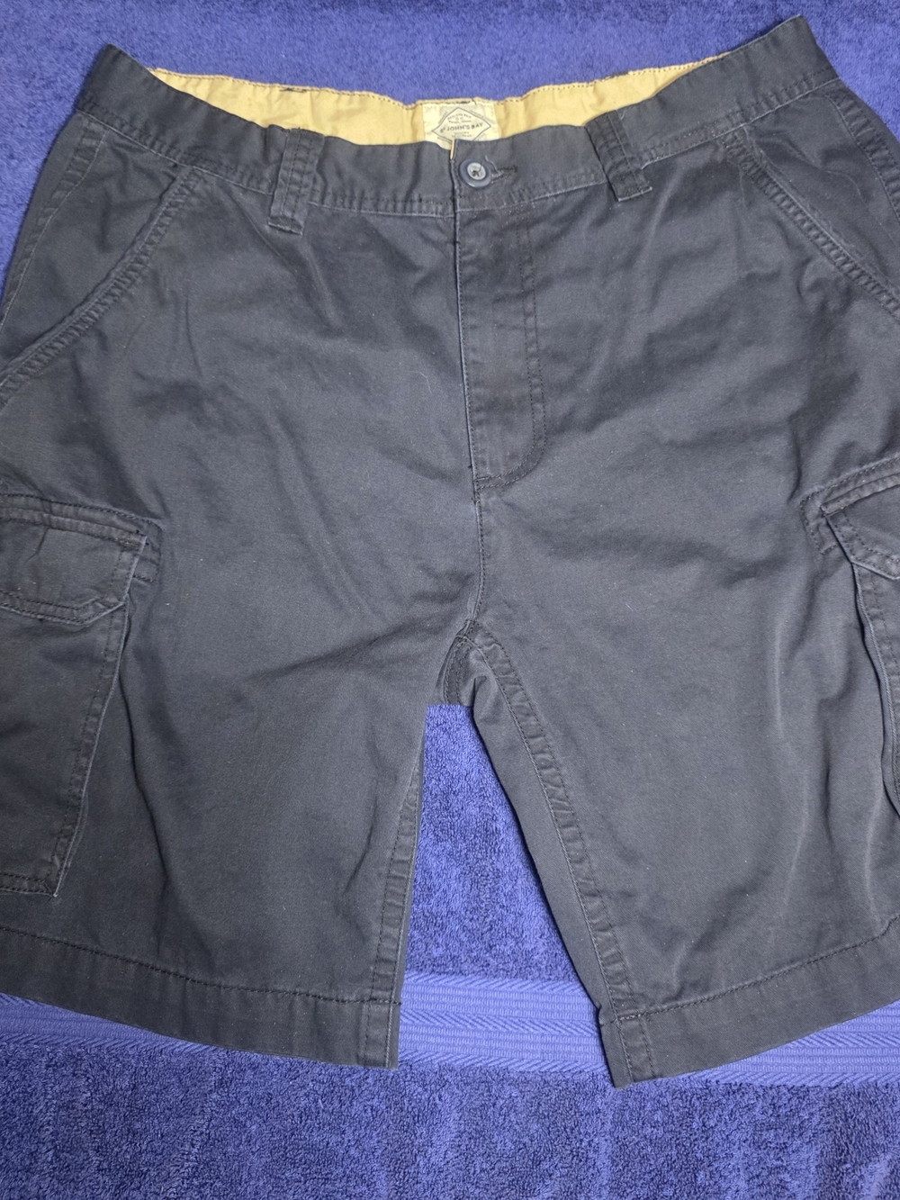 St. John's Bay W36 Navy Cargo Shorts with Tan Waist Lining